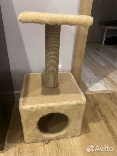 Домик для кошки с когтеточкой