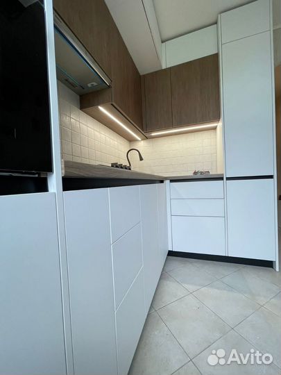 Стильный кухонный гарнитур под заказ