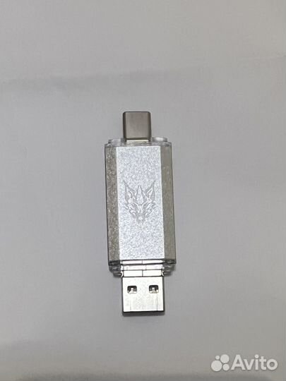 Флеш накопитель 2TB / 3 выхода