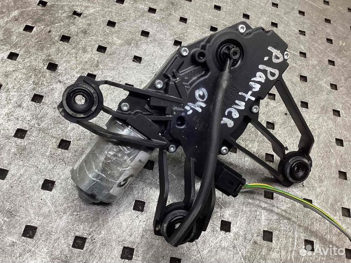 Моторчик стеклоочистителя задний Peugeot Partner