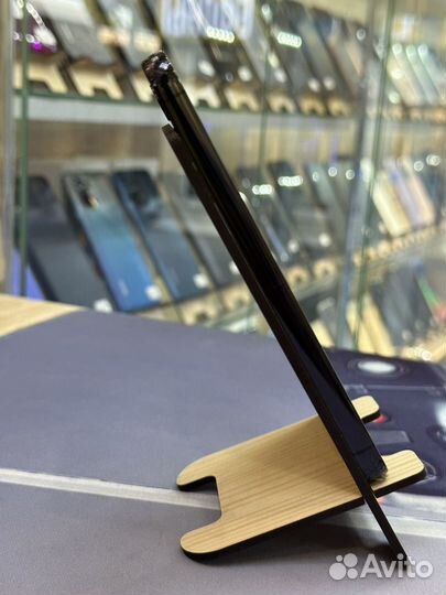 Samsung Galaxy S23, 8/256 ГБ