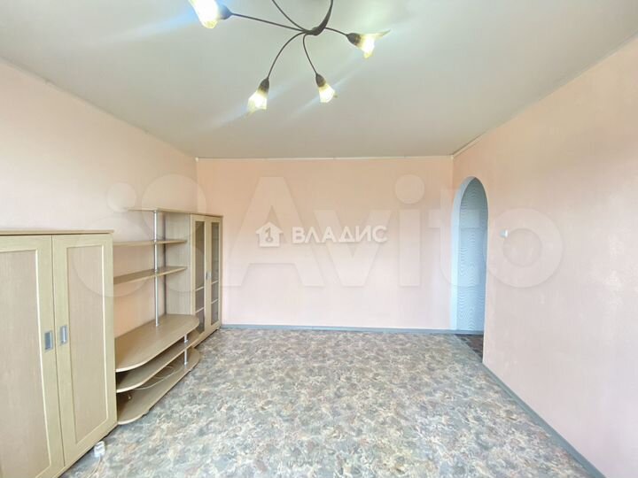 2-к. квартира, 48 м², 4/9 эт.