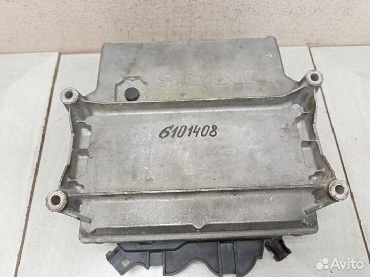 Блок управления двигателем