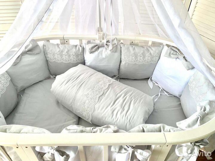 Комплект в кроватку с бортиками и балдахином