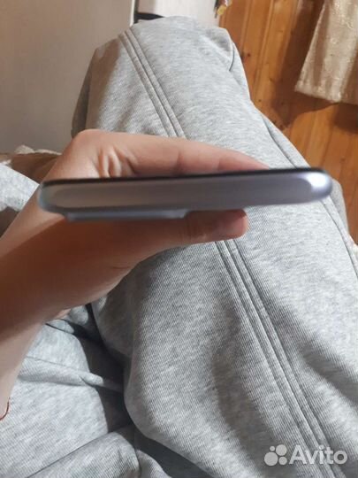 Телефон Realmi c31