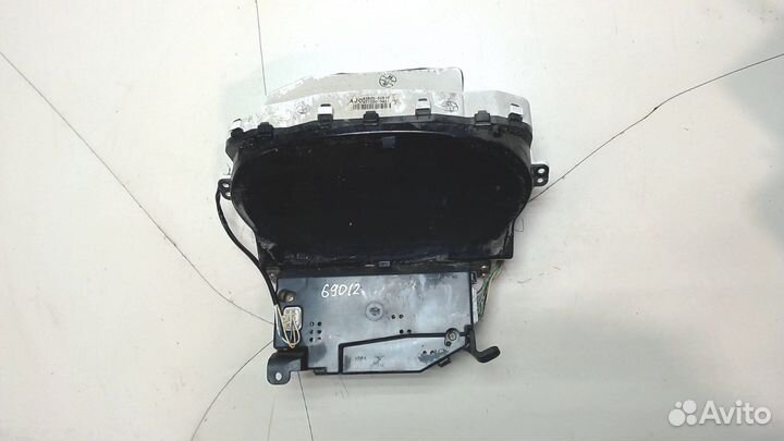 Щиток приборов Toyota Yaris Verso, 2001