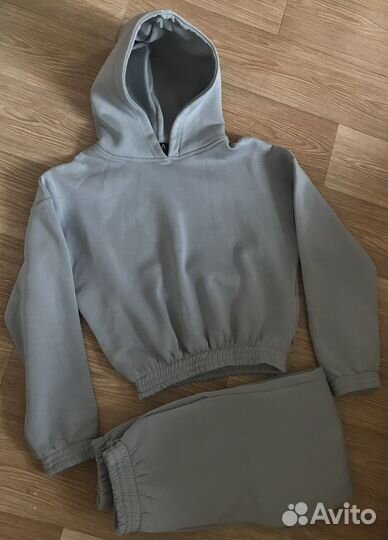 Спортивный костюм женский