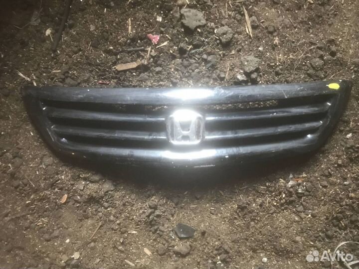 Решетка радиатора Honda Odyssey RA3