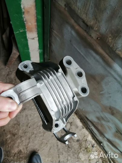 Опора двигателя опель астра j