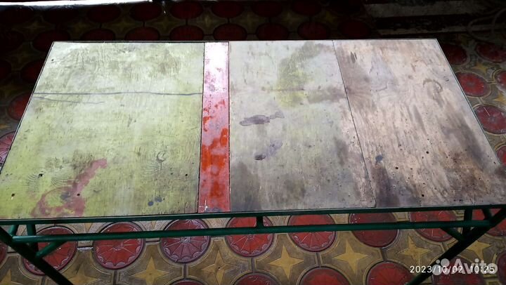 Стол для двора