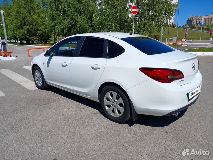 Opel Astra 1.4 AT, 2014, 182 000 км