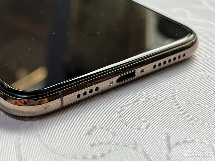 iPhone 11 Pro Max, 64 ГБ