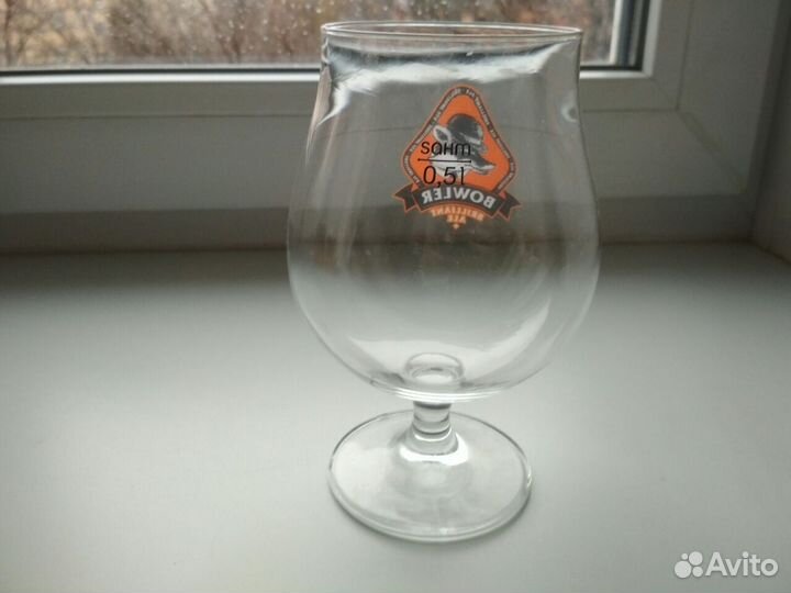 Пивные бокалы на ножке 0.5