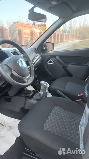 LADA Granta 1.6 МТ, 2022, 40 км