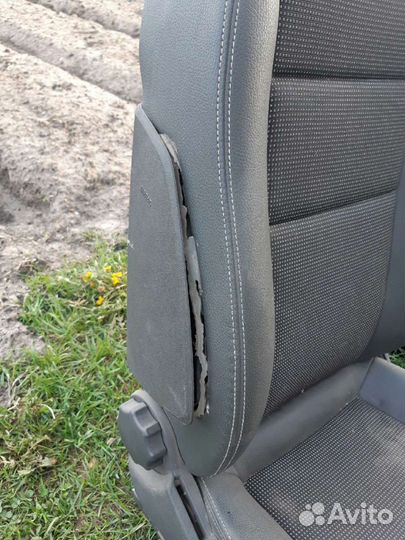 Автомобильные сиденья Opel Astra