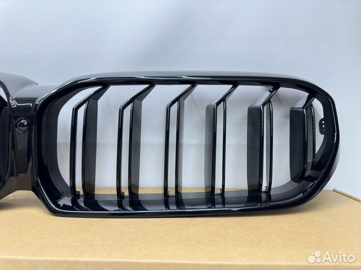 Решетка BMW G30 F90 глянец М стиль рестайлинг