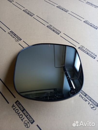 Зеркальный элемент правый Toyota LC Prado 150