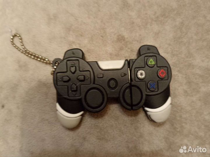 USB Флеш-накопитель 64 GB