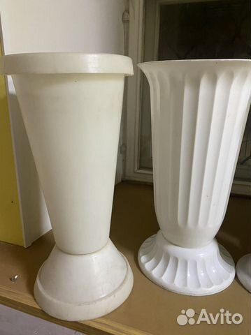 Вазы для живых цветов