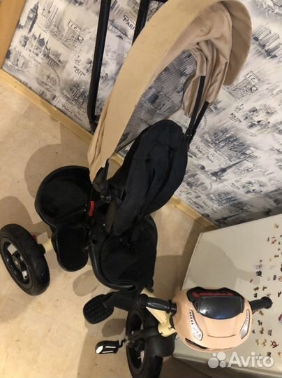 Детский велосипед с ручкой