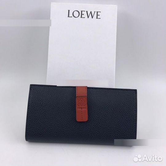 Женский кошелек Loewe
