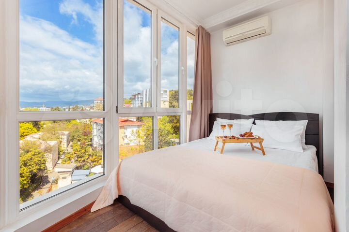 2-к. квартира, 70 м², 8/15 эт.