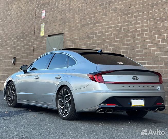 Козырек стекла заднего Hyundai Sonata 8