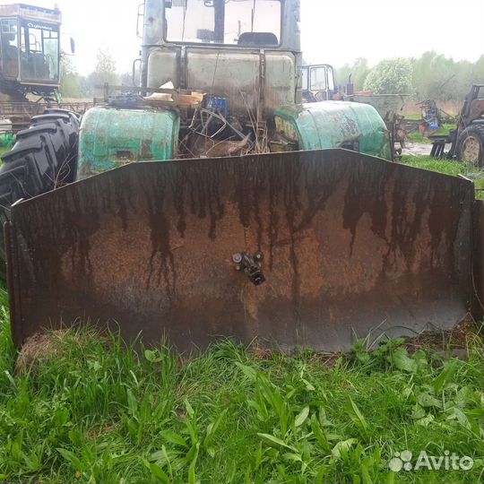 Отвал на т-150
