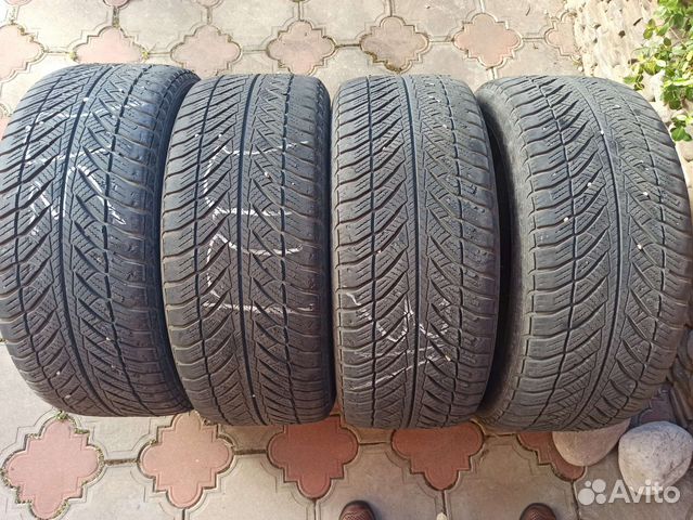 Goodyear UltraGrip 8 Performance 245/45 R18