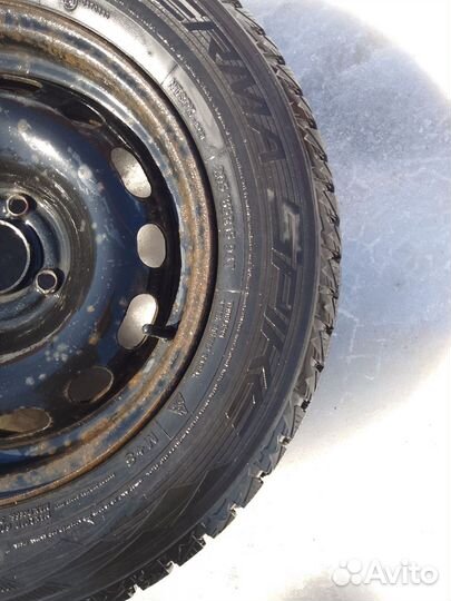 Nitto Therma Spike 205/65 R15 M