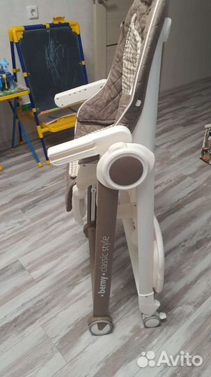 Стульчик для кормления Berny Classik style