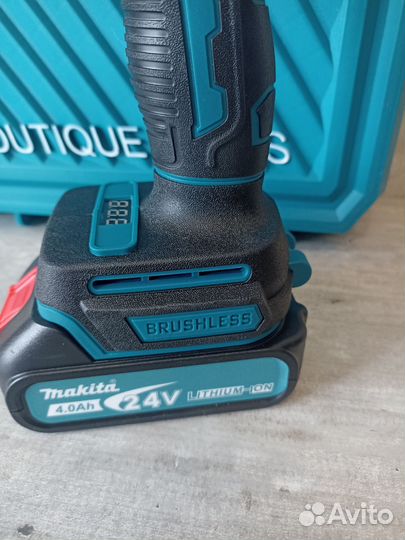 Бесщеточный шуруповерт Makita 24V