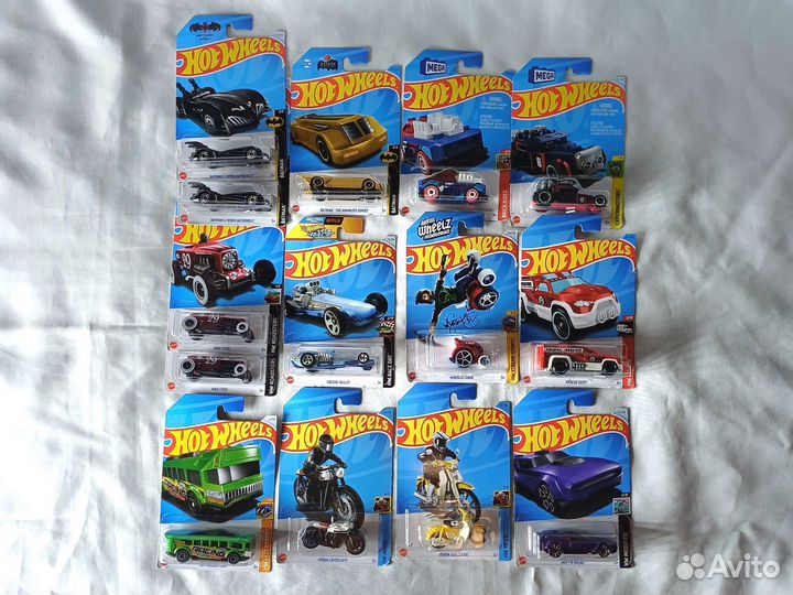 Hot wheels машинки