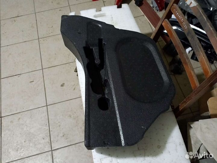 Инструментальный ящик левый Toyota Camry V55