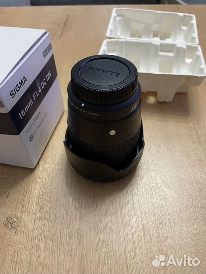 Объектив Sigma 16mm f 1.4 micro 4/3