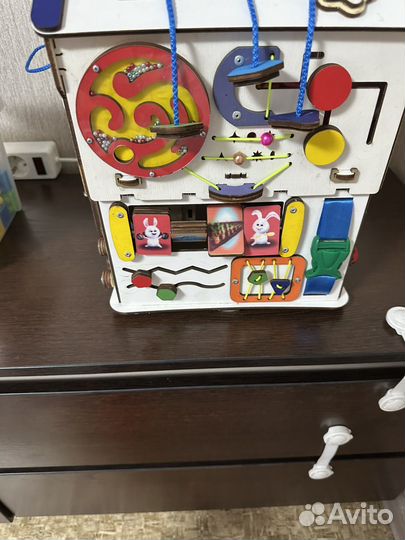 Бизиборд домик