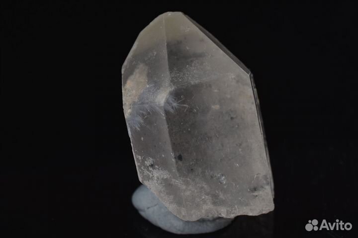 Кварц с дюмортьеритом. Лот №828