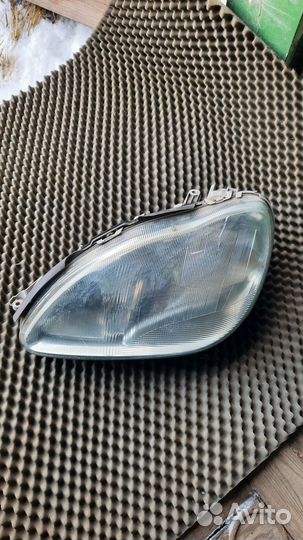 Фары для Мерседеса комплект