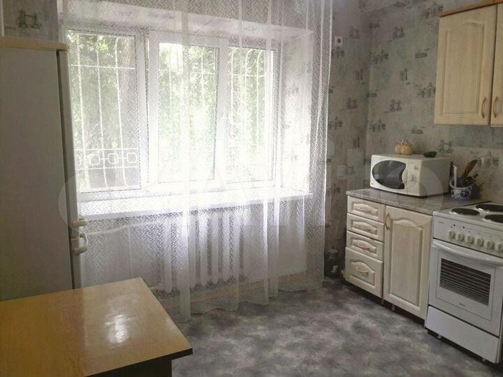 2-к. квартира, 60 м², 1/5 эт.