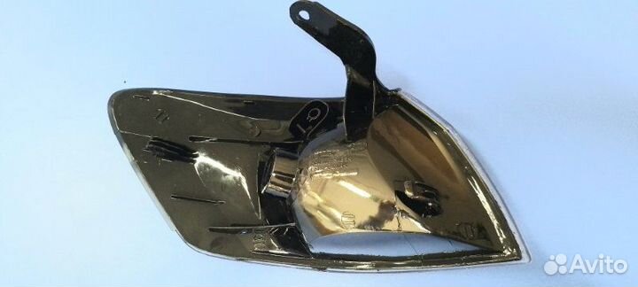 Габарит передний левый Toyota Camry Gracia 96-99