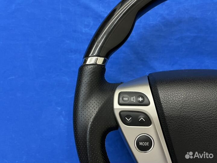 Руль уменьшенного диаметра Toyota Crown 200