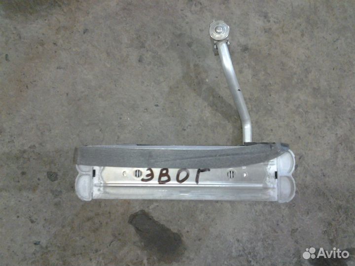 Range rover evoque радиатор кондиционера печки