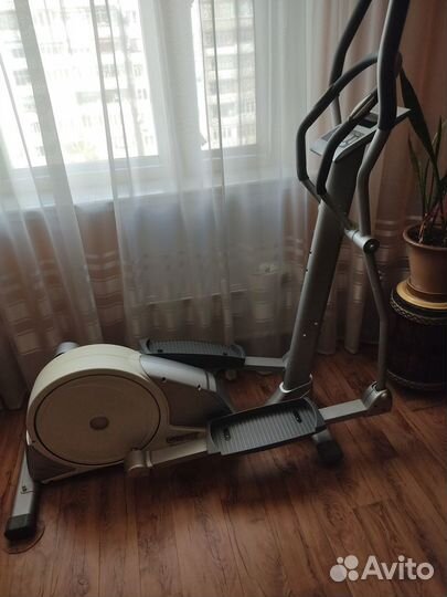 Эллиптический тренажер care