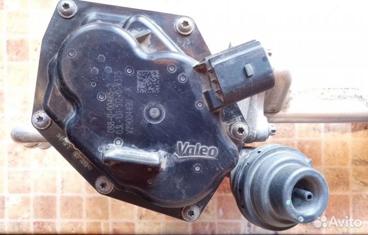 V29004568 Valeo охладитель выхлопных газов