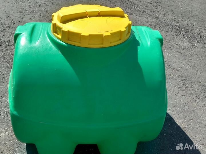 Бочки для воды пластиковые 300 литров