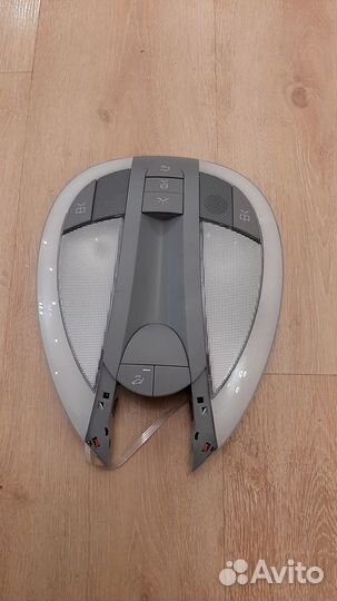 Плафон потолочный Mercedes E-Class W211