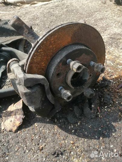 Суппорт передний левый, правый Renault Symbol