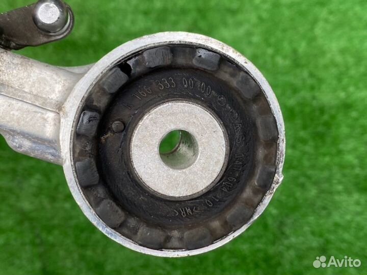 Рычаг передней подвески верхний передний левый