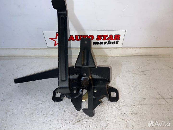 Замок капота новый Great Wall Hover H5