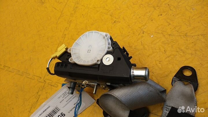 Ремень безопасности с пиропатроном GL-Class X164